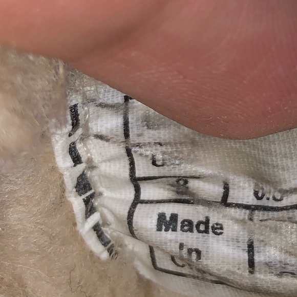 UGG loafers Size 8 - Picture 4 of 5